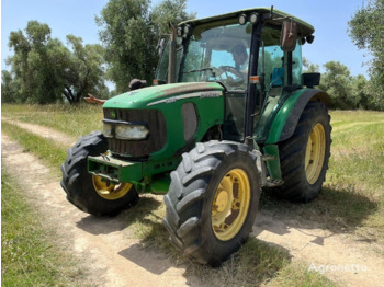 Трактор JOHN DEERE 5820