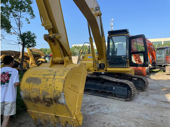 Верижен багер KOMATSU PC200