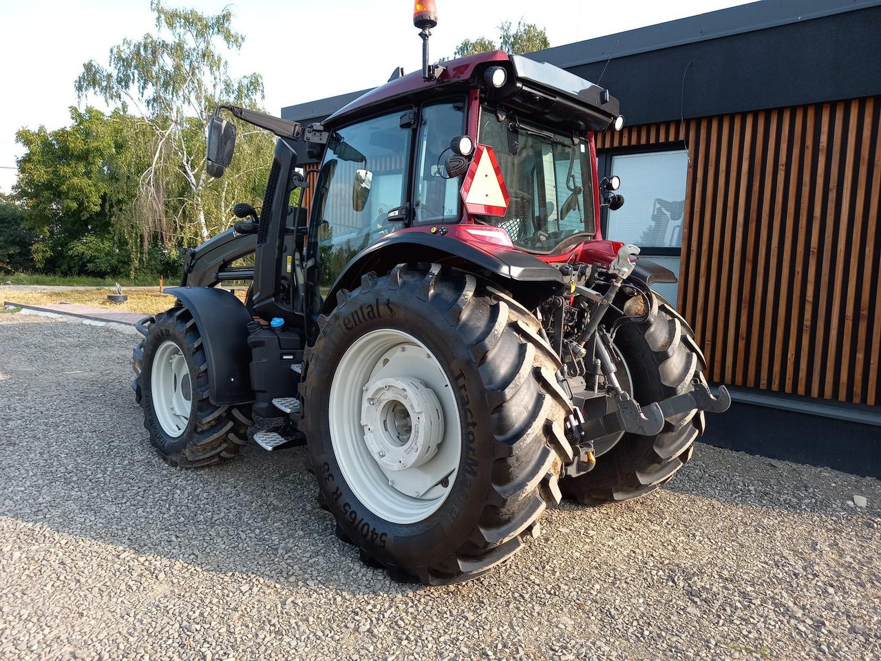 Лизинг на  Valtra G, Agco power MBTN - D5, 115 A Valtra G, Agco power MBTN - D5, 115 A: снимка 5