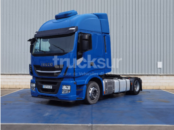 Влекач IVECO