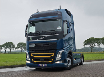 Влекач VOLVO FH 460