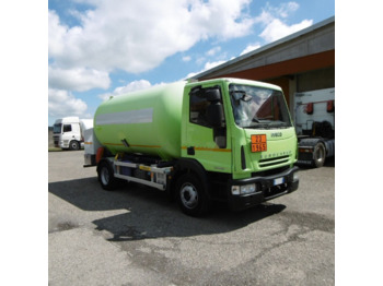 Камион цистерна IVECO