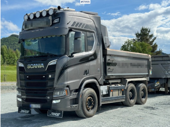 Самосвал камион SCANIA R 580