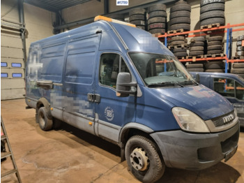 Товарен бус IVECO Daily