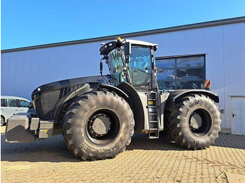 Трактор CLAAS Xerion 4000