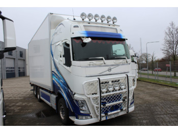 Камион фургон VOLVO FH