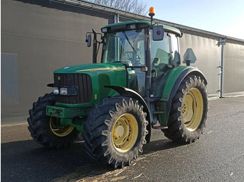 Трактор JOHN DEERE 6220