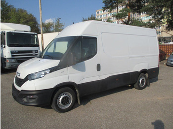 Товарен бус IVECO Daily 35s16