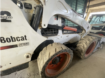 Мини челен товарач Bobcat S750: снимка 4