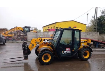 Телескопичен товарач JCB