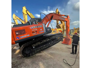 Верижен багер HITACHI ZX200