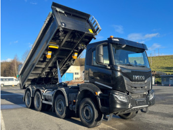 Самосвал камион IVECO T-WAY