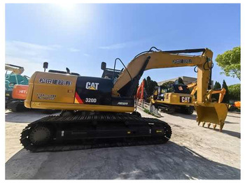 Верижен багер CATERPILLAR 320D