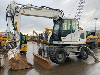 Колесен багер LIEBHERR A 918