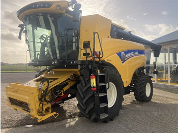 Зърнокомбайн New Holland CX8.90 STAGE 5: снимка 3