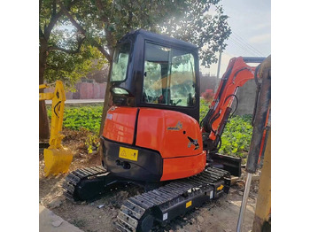 Мини багер Kubota U30: снимка 3