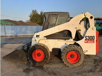 Мини челен товарач BOBCAT S300