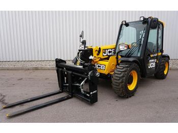 Телескопичен товарач JCB