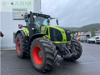 Трактор CLAAS Axion 930