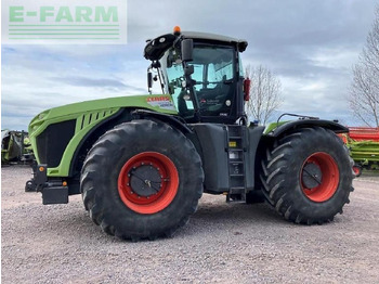 Трактор CLAAS Xerion 4000