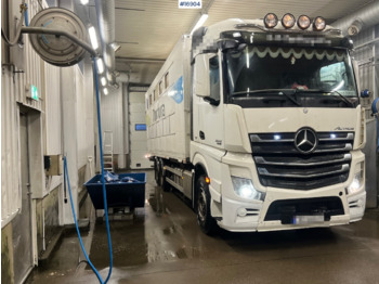 За превоз на животни камион MERCEDES-BENZ Actros