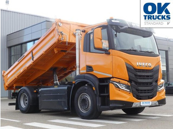 Самосвал камион IVECO S-WAY