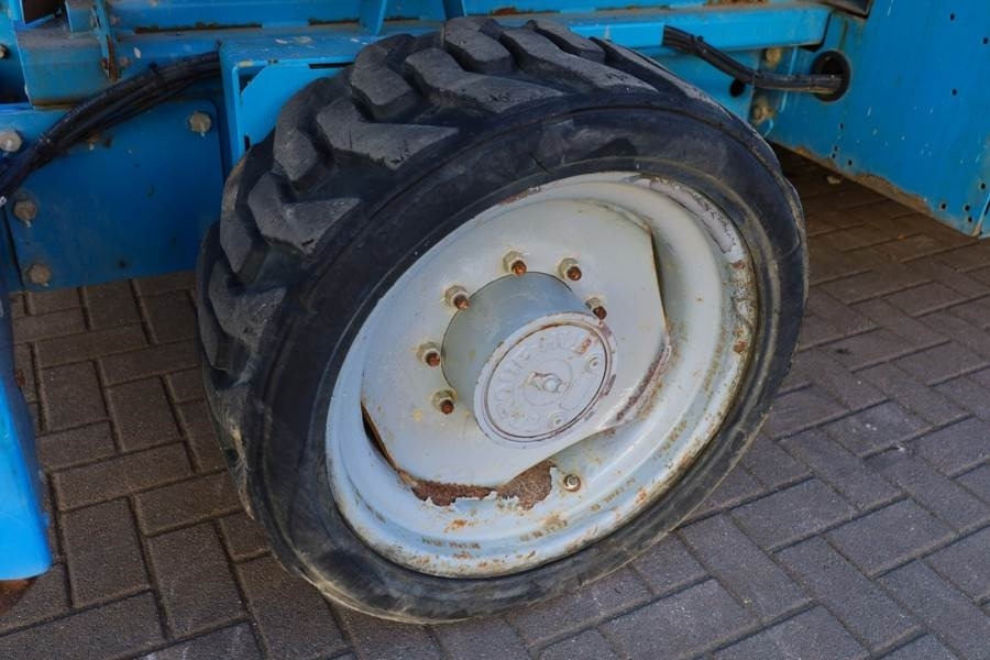 Ножична работна платформа Genie GS4390 Diesel, 4x4 Drive, 15m Working Height, 680k: снимка 19