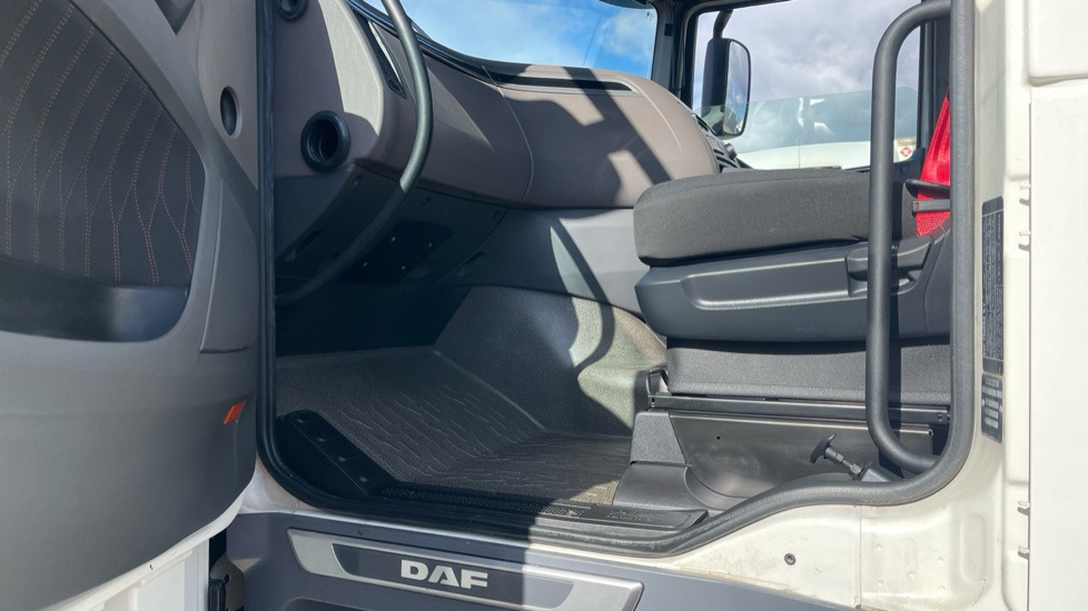 Влекач DAF XF 480 EURO 6: снимка 17