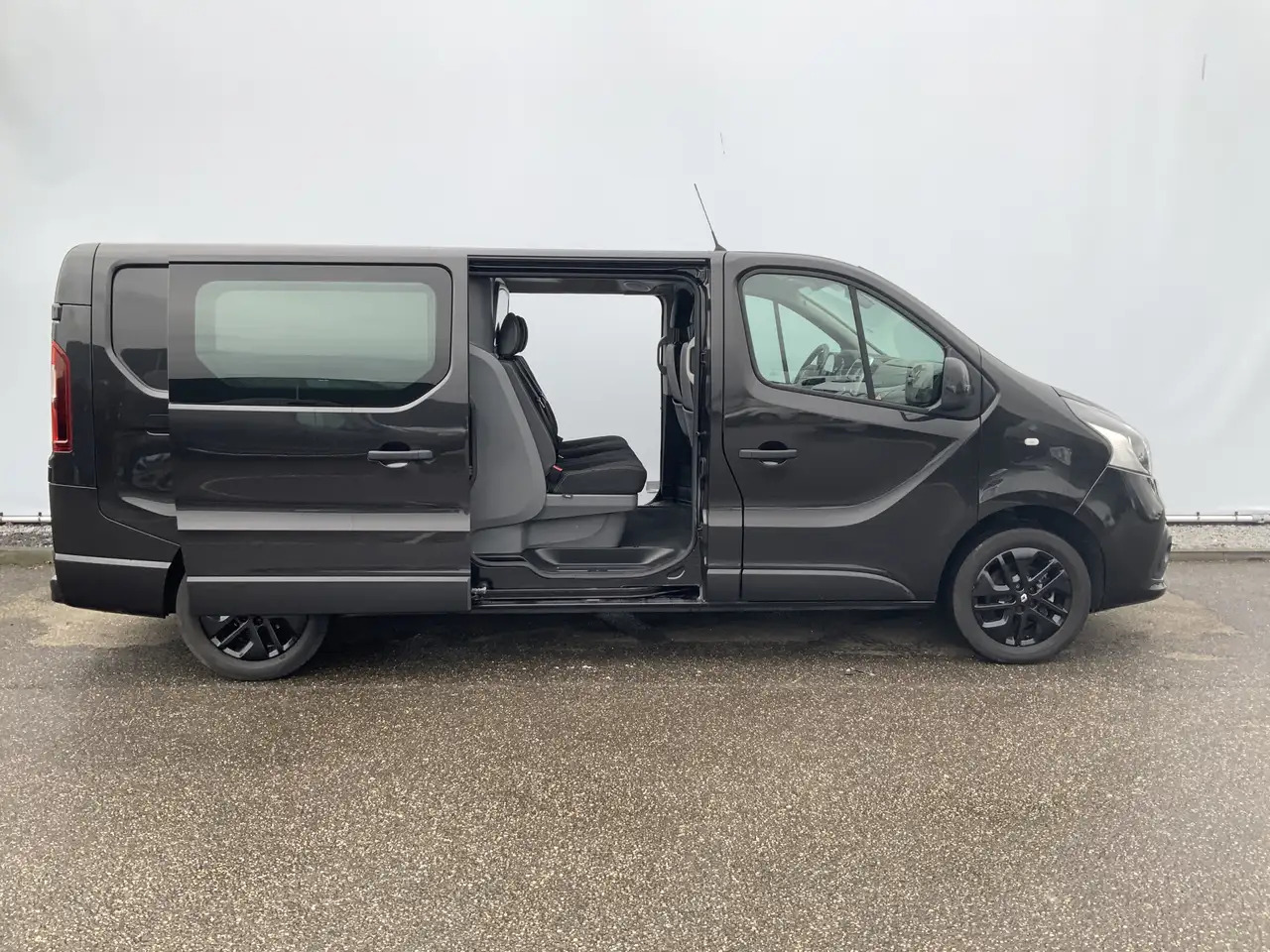 Бус с двойна кабина Renault Trafic 1.6 dCi T29 L2H1 Dub Cab 5 Zits Airco Cruise Navi: снимка 11