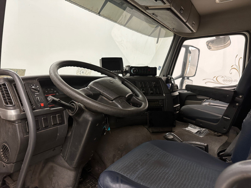 Боклукчийска кола Volvo FM 330: снимка 10