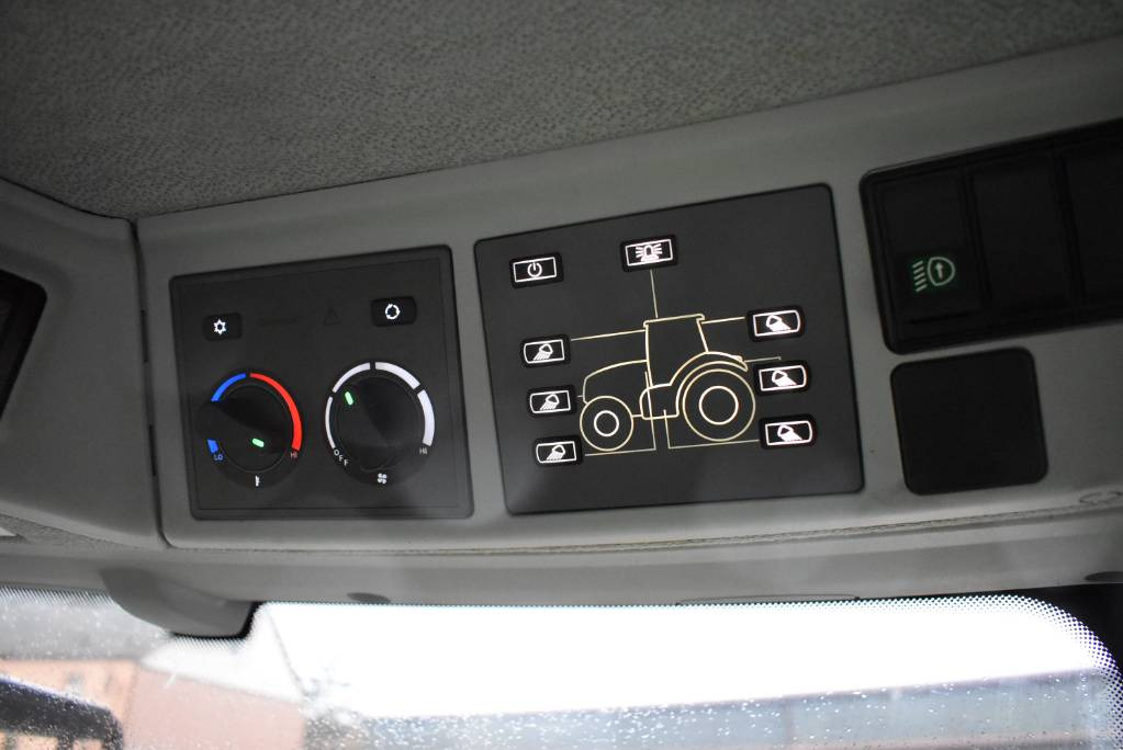 Трактор Claas AXION 850: снимка 14 Трактор Claas AXION 850: снимка 14