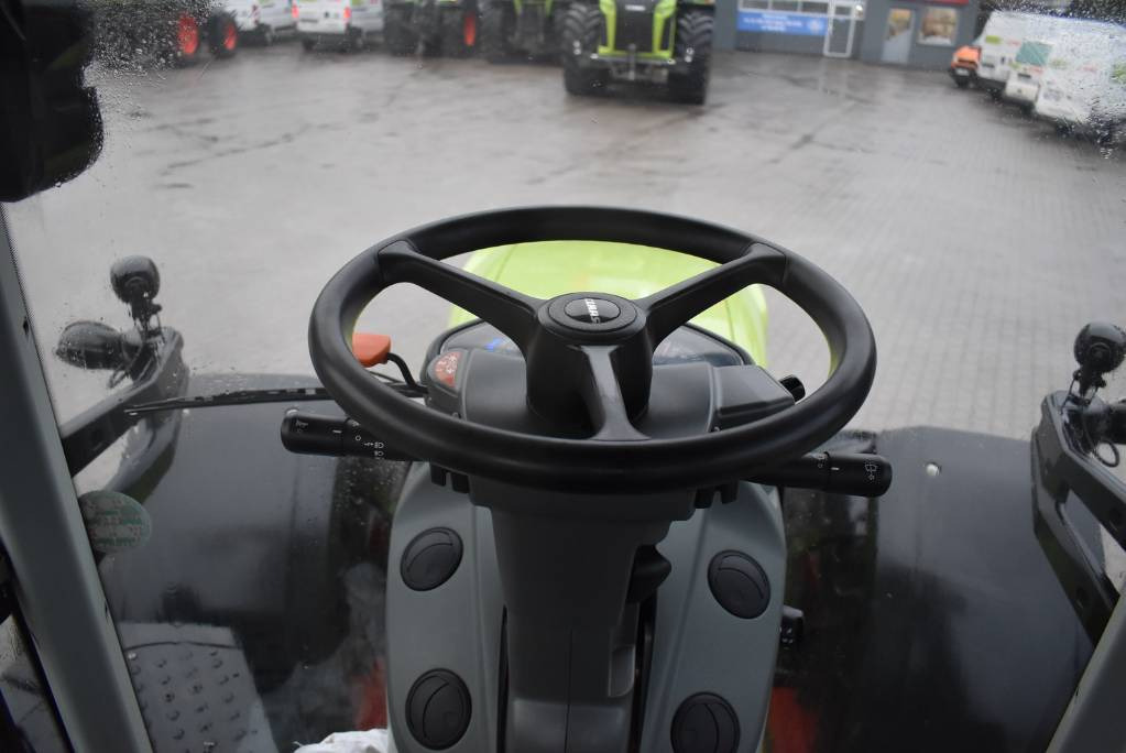 Трактор Claas AXION 850: снимка 16 Трактор Claas AXION 850: снимка 16