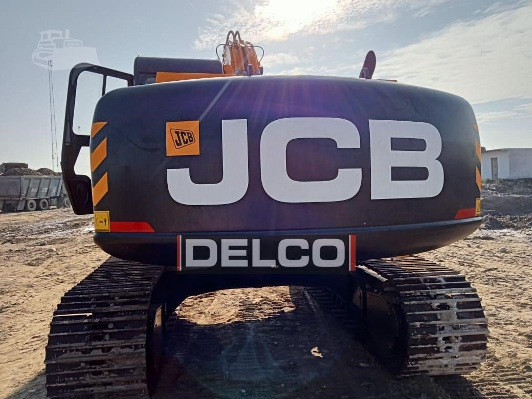 Нови Верижен багер JCB NXT215 LC: снимка 13