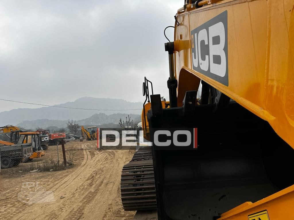 Нови Верижен багер JCB NXT215 LC: снимка 15