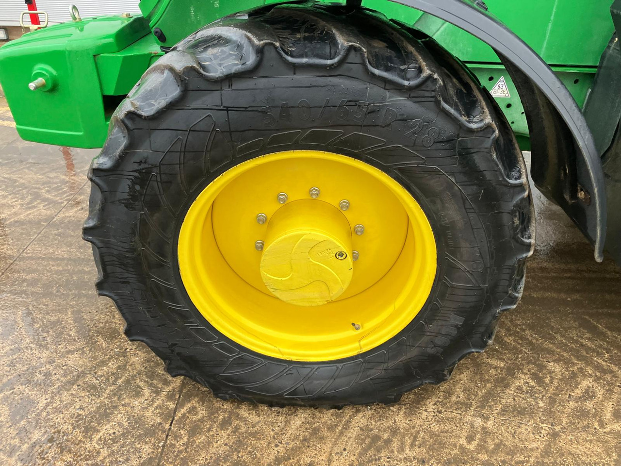 Трактор JOHN Deere 6155M: снимка 13