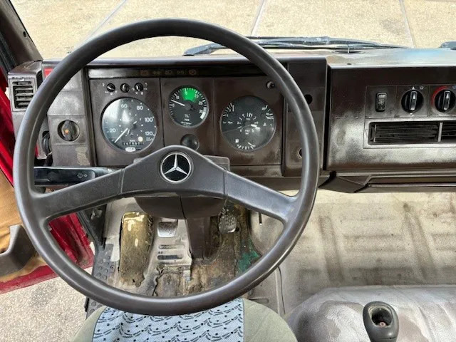 Лизинг на Mercedes-Benz LK 814 K 4x2 (6-CILINDER) KIPPER (MANUAL GEARBOX / FULL STEEL SUSPENSION / P.T.O.) Mercedes-Benz LK 814 K 4x2 (6-CILINDER) KIPPER (MANUAL GEARBOX / FULL STEEL SUSPENSION / P.T.O.): снимка 7