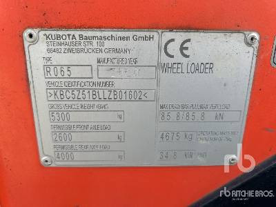 Колесен товарач KUBOTA R065: снимка 6