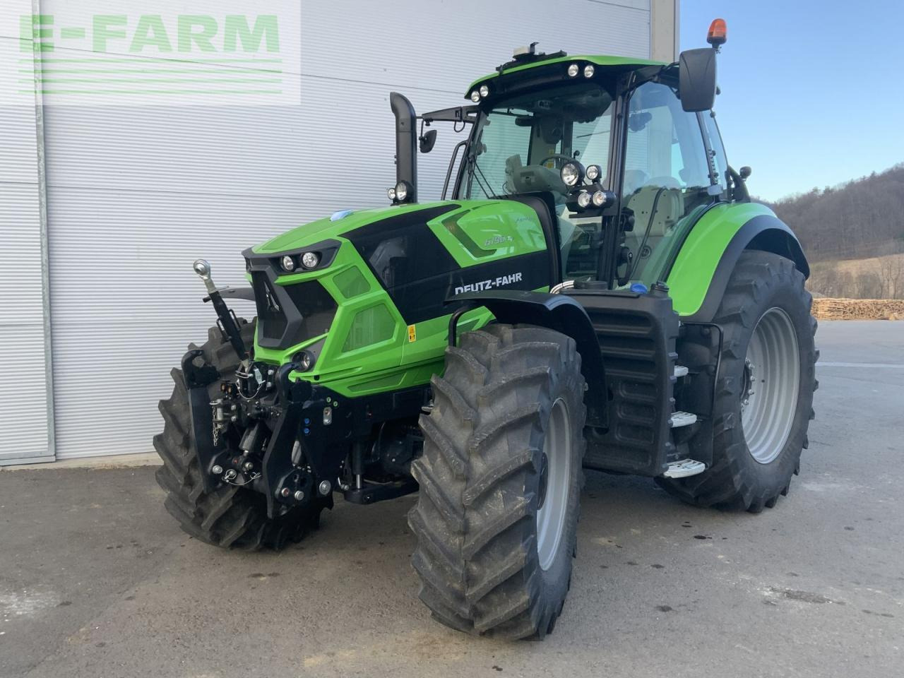 Трактор Deutz-Fahr 6190 ttv (stage v): снимка 17