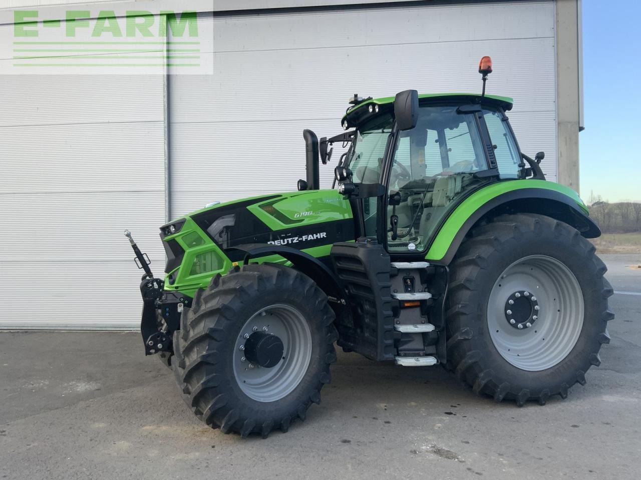 Трактор Deutz-Fahr 6190 ttv (stage v): снимка 16