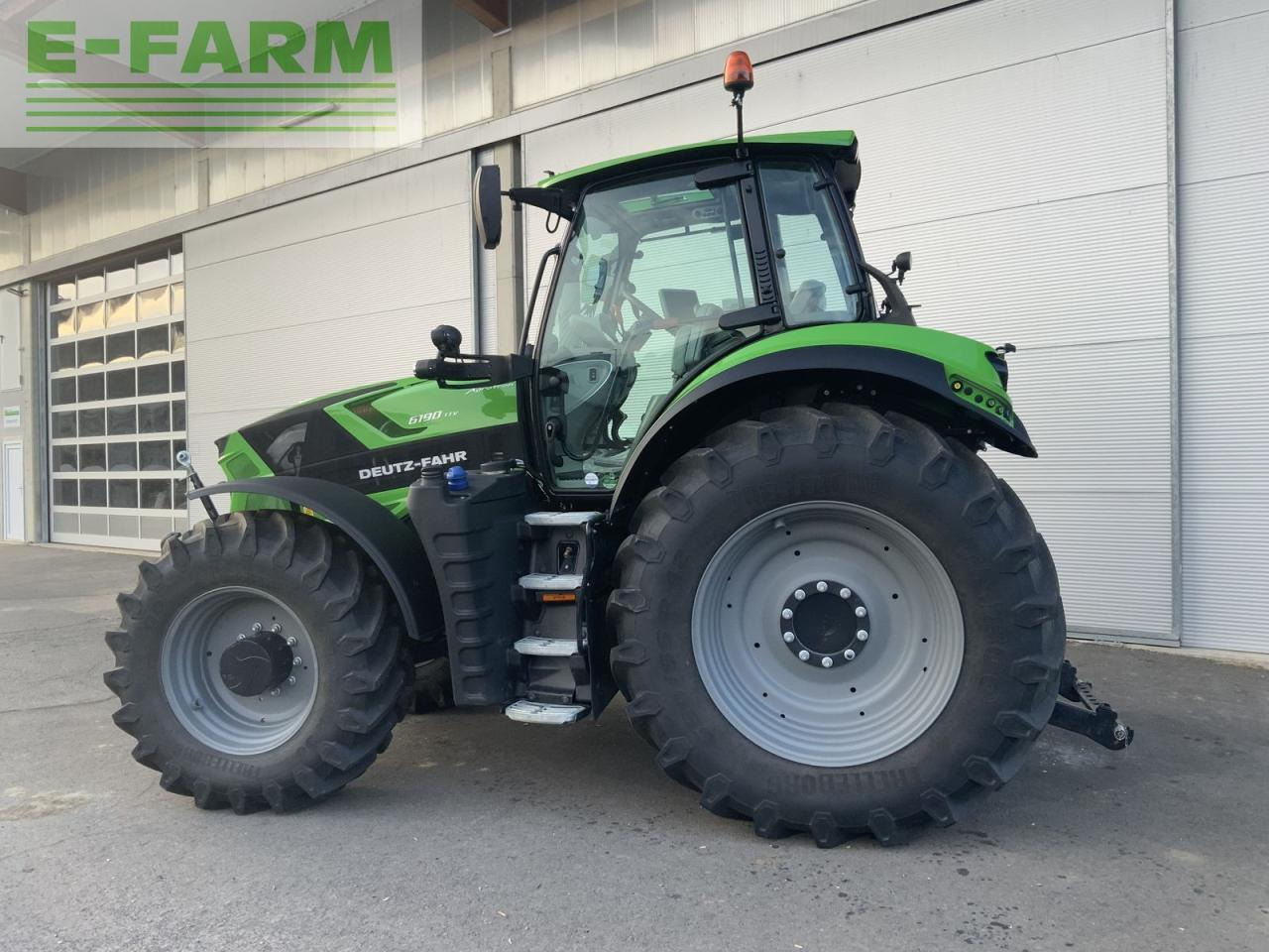 Трактор Deutz-Fahr 6190 ttv (stage v): снимка 6