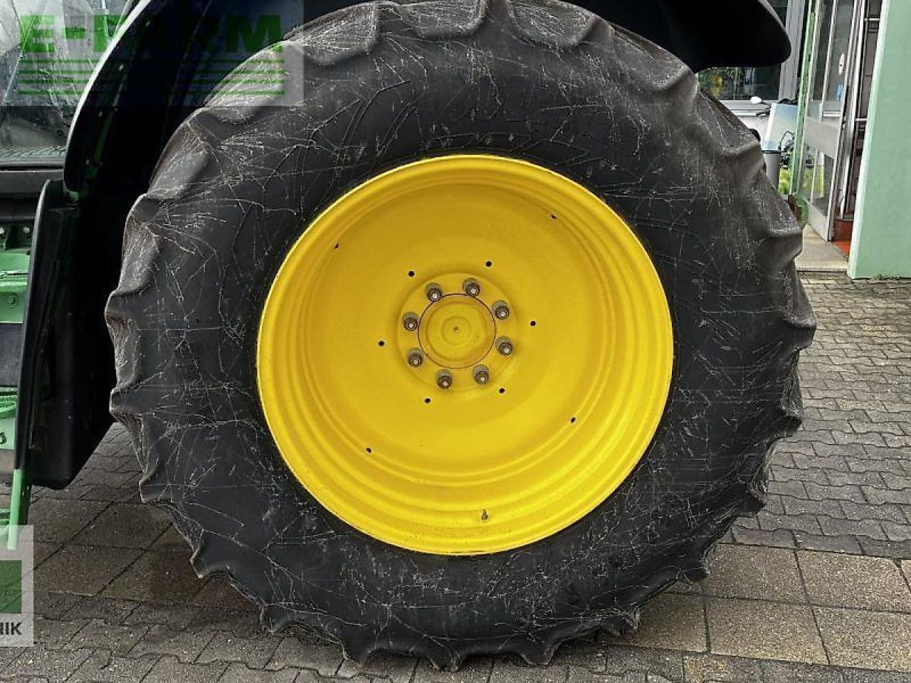 Трактор John Deere 6155m: снимка 20