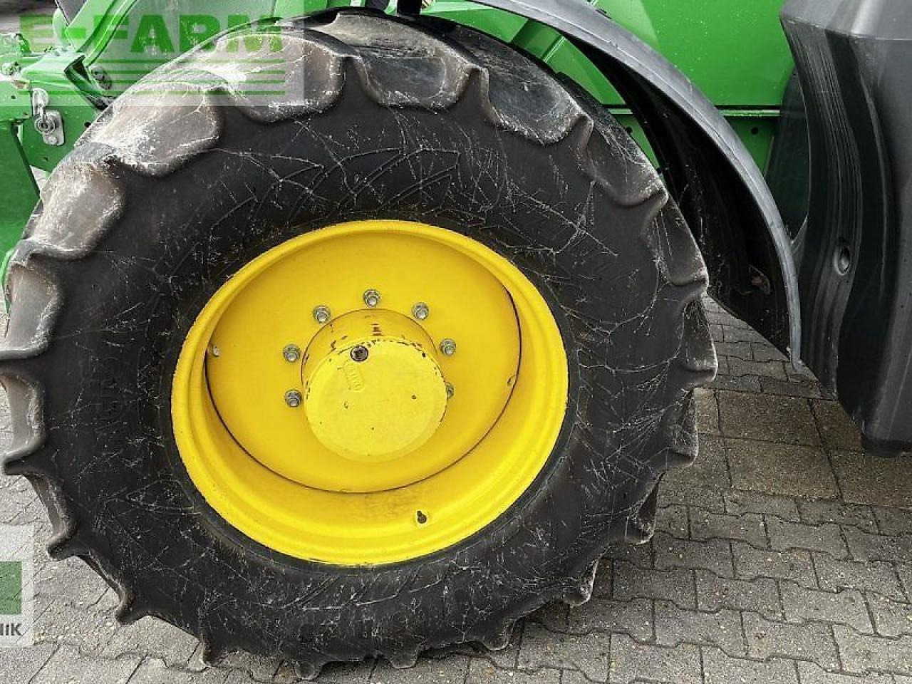 Трактор John Deere 6155m: снимка 21