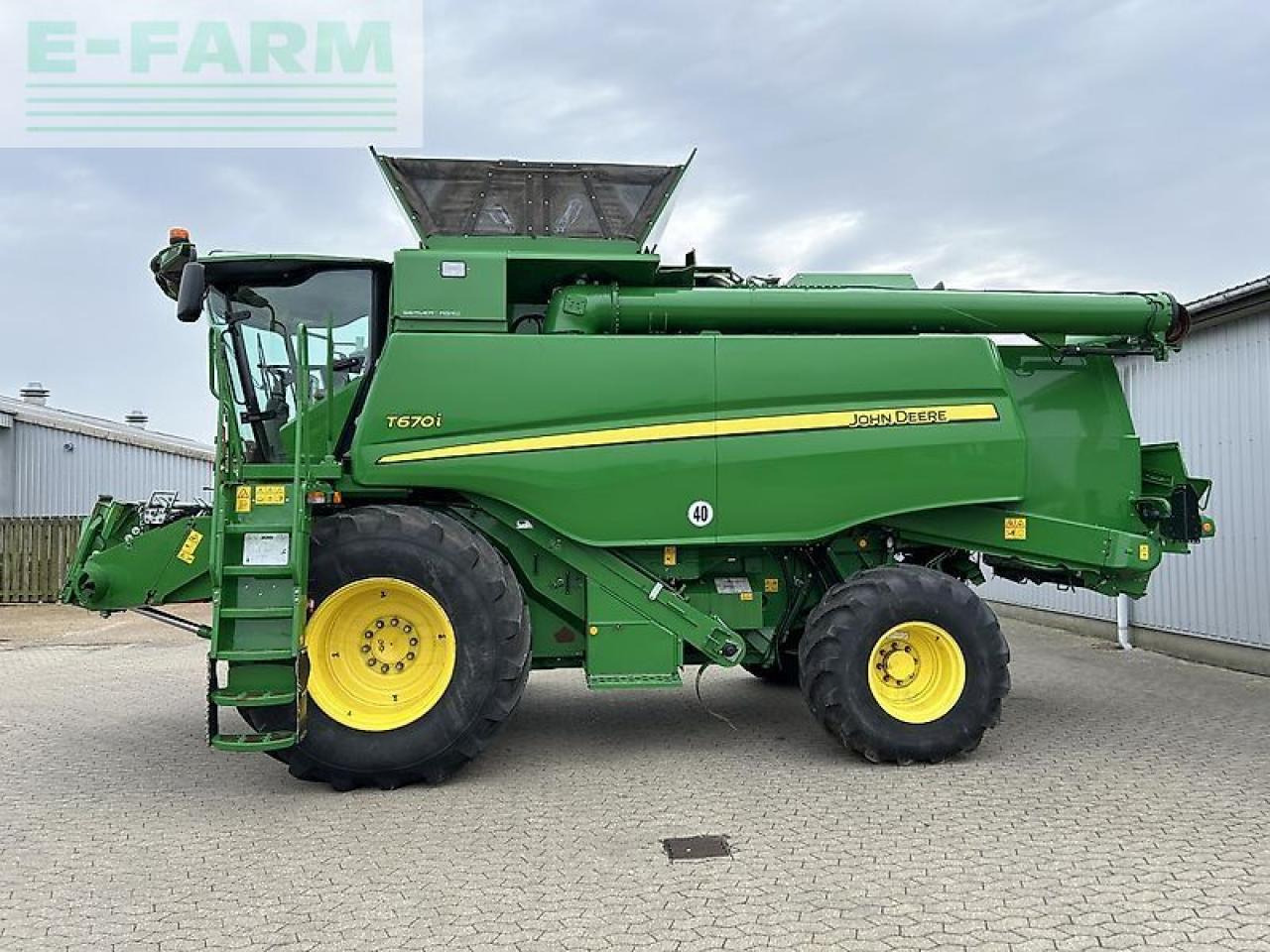 Зърнокомбайн John Deere t670i: снимка 10