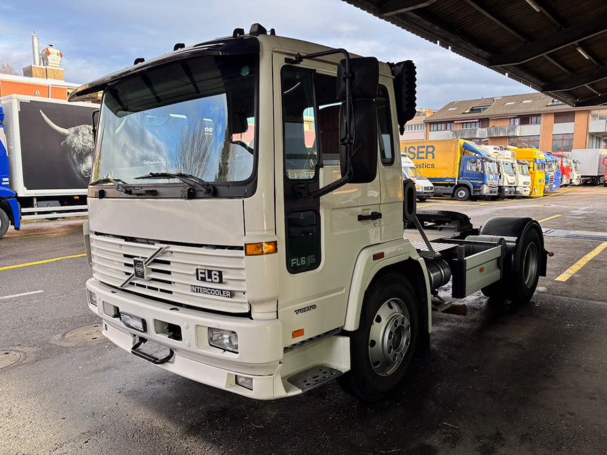 Влекач VOLVO FL6H615: снимка 17