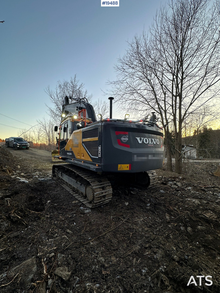 Багер Volvo EC250EL: снимка 11