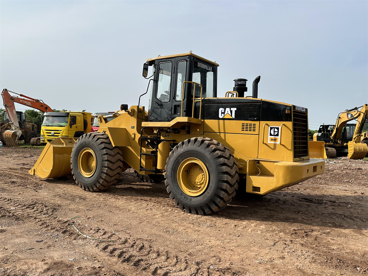 Колесен товарач CATERPILLAR 966F: снимка 12