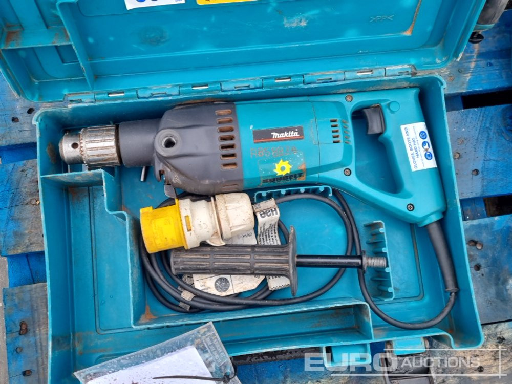 Строително оборудване Makita 110Volt AVT HR5212C Hammer Drill, RP1801 Plunge Router, 9565P Angle Grinder, GA50 Angle Grinder, 8406 Core Drill (2 of): снимка 14