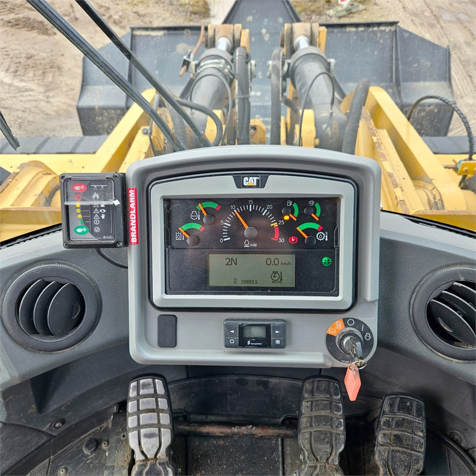 Колесен товарач Caterpillar 980 M: снимка 15